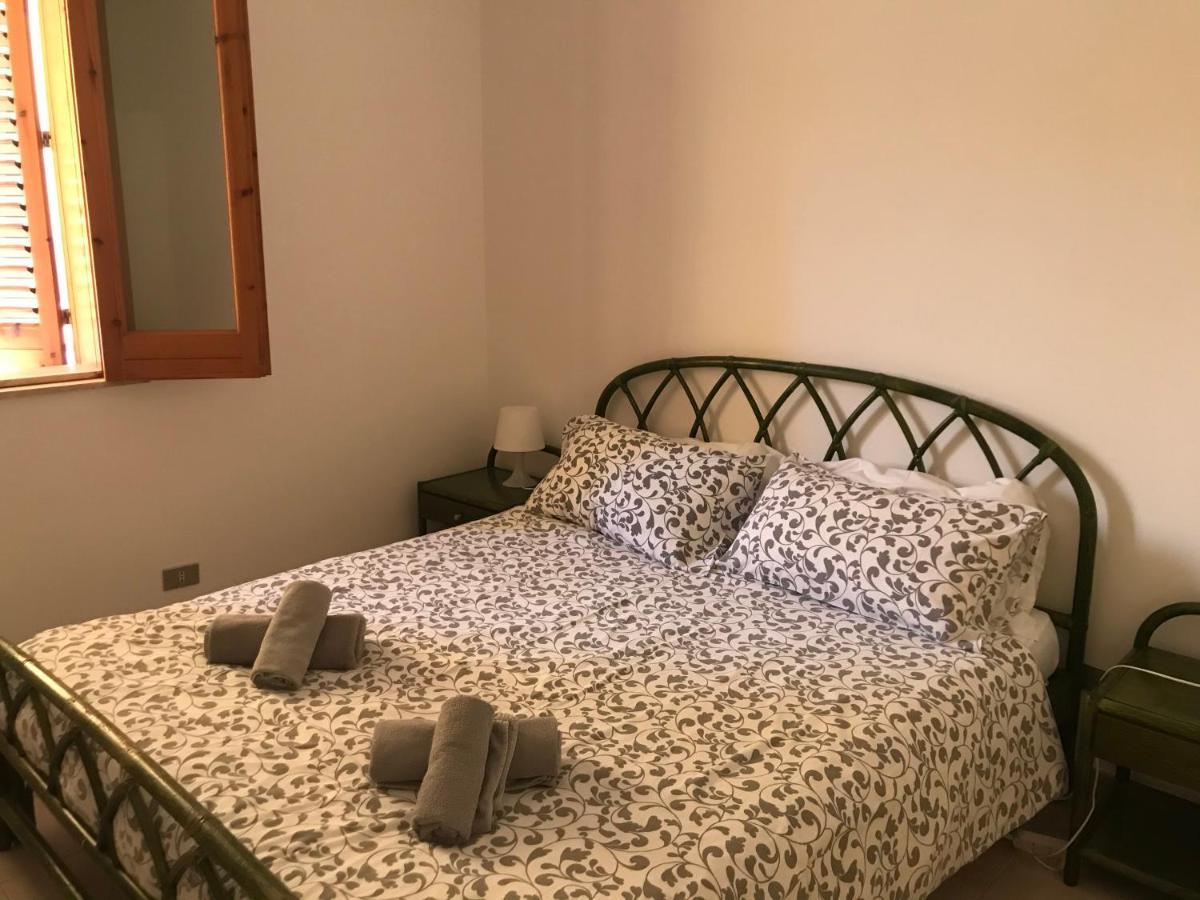Beachfront Rooms Marina Di Ragusa Exterior foto