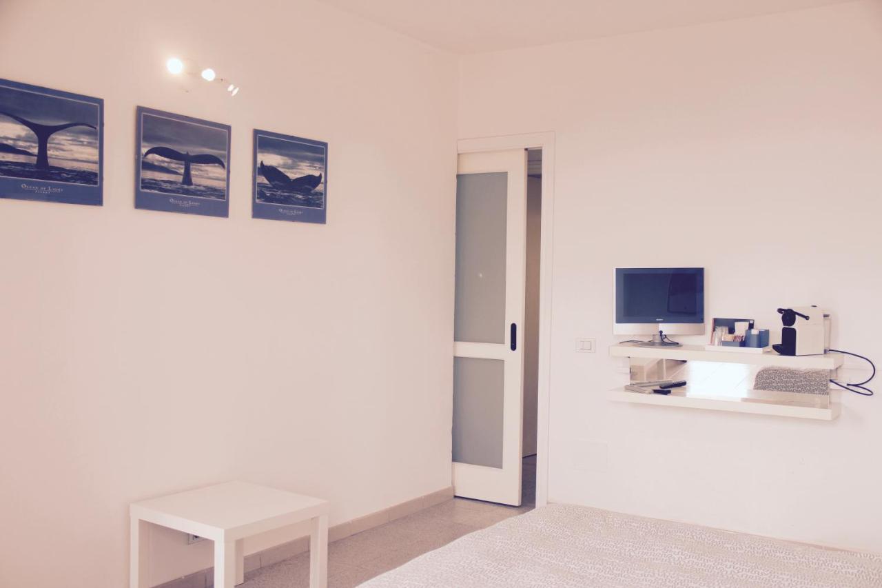 Beachfront Rooms Marina Di Ragusa Exterior foto